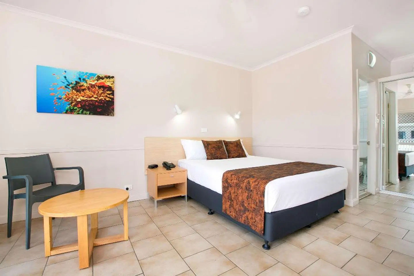 Comfort Inn Cairns City ROOM_EXAMPLE