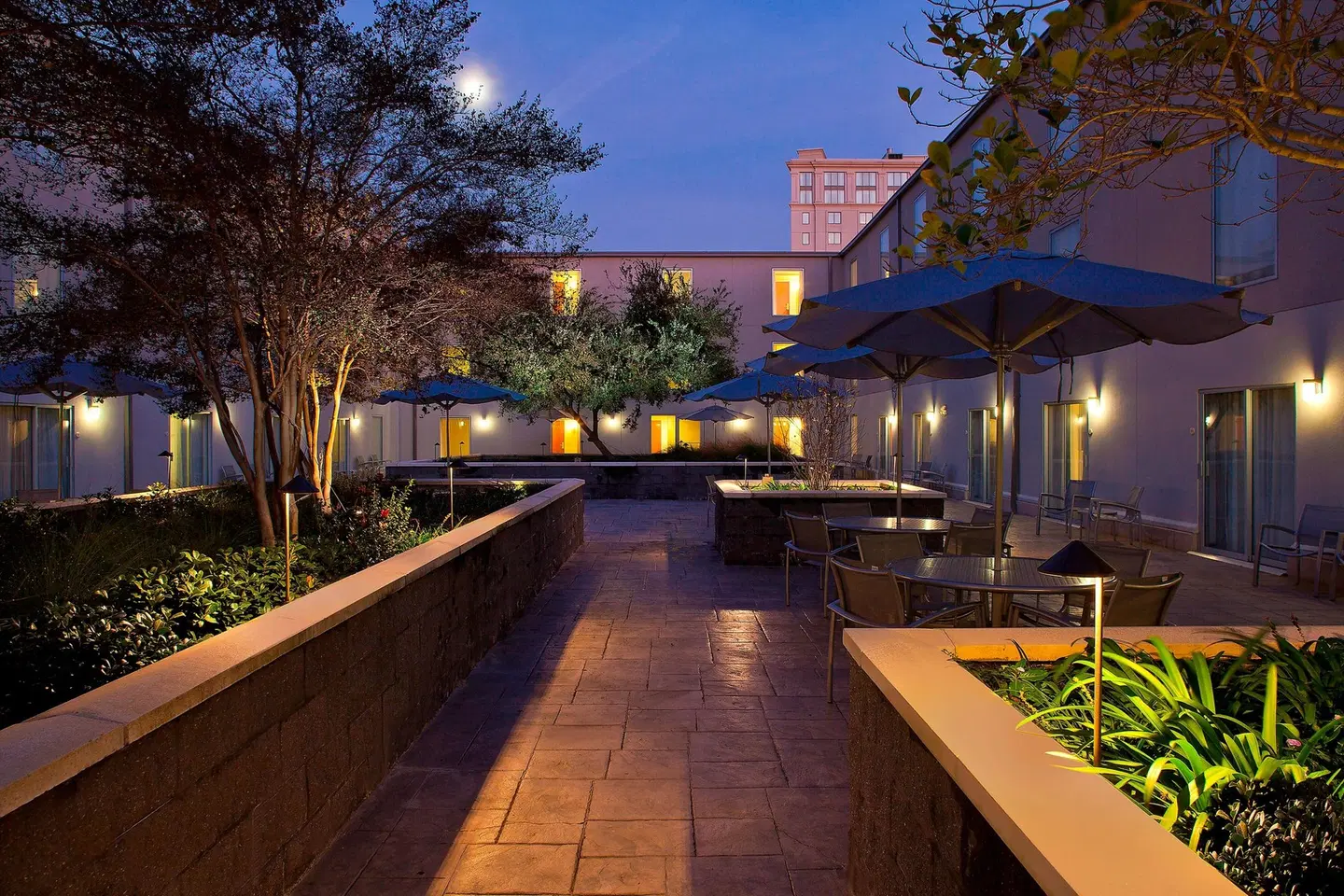 SpringHill Suites New Orleans Warehouse Arts District Terrasse