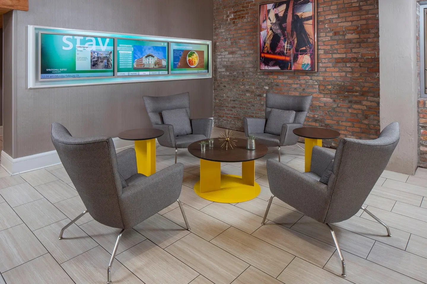 SpringHill Suites New Orleans Warehouse Arts District Bar