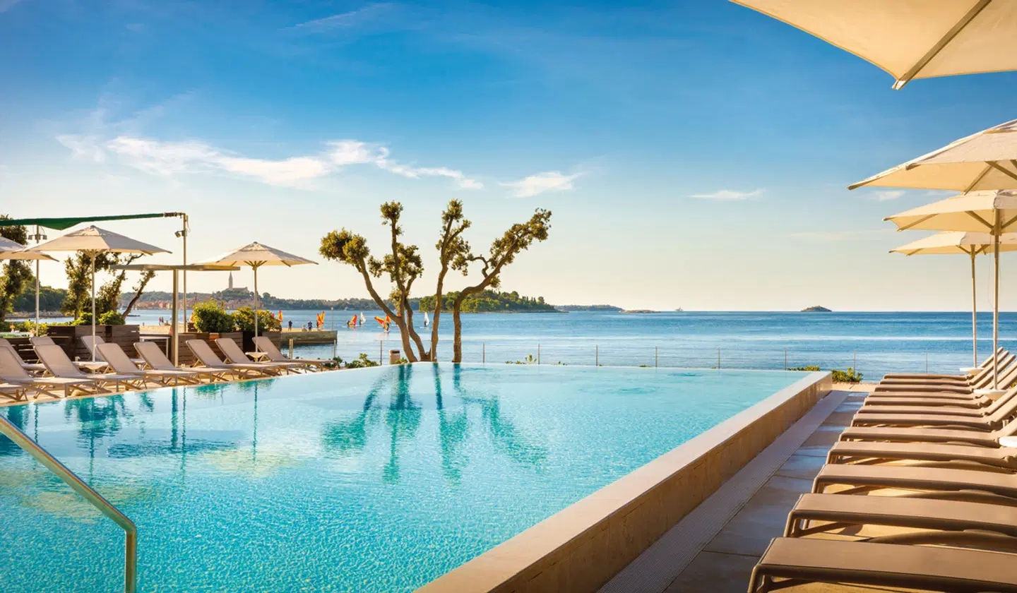 Resort Amarin Apartments OUTDOOR_POOL