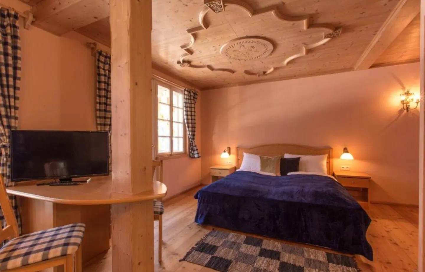 Hotel Kaiservilla ROOM_EXAMPLE