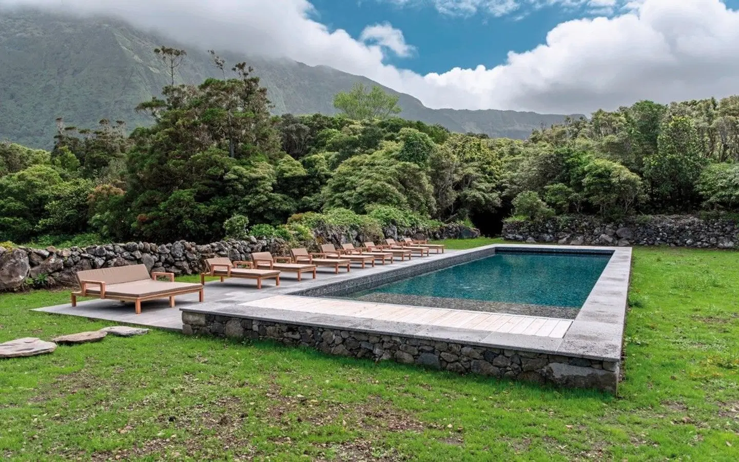 Aldeia da Cuada OUTDOOR_POOL