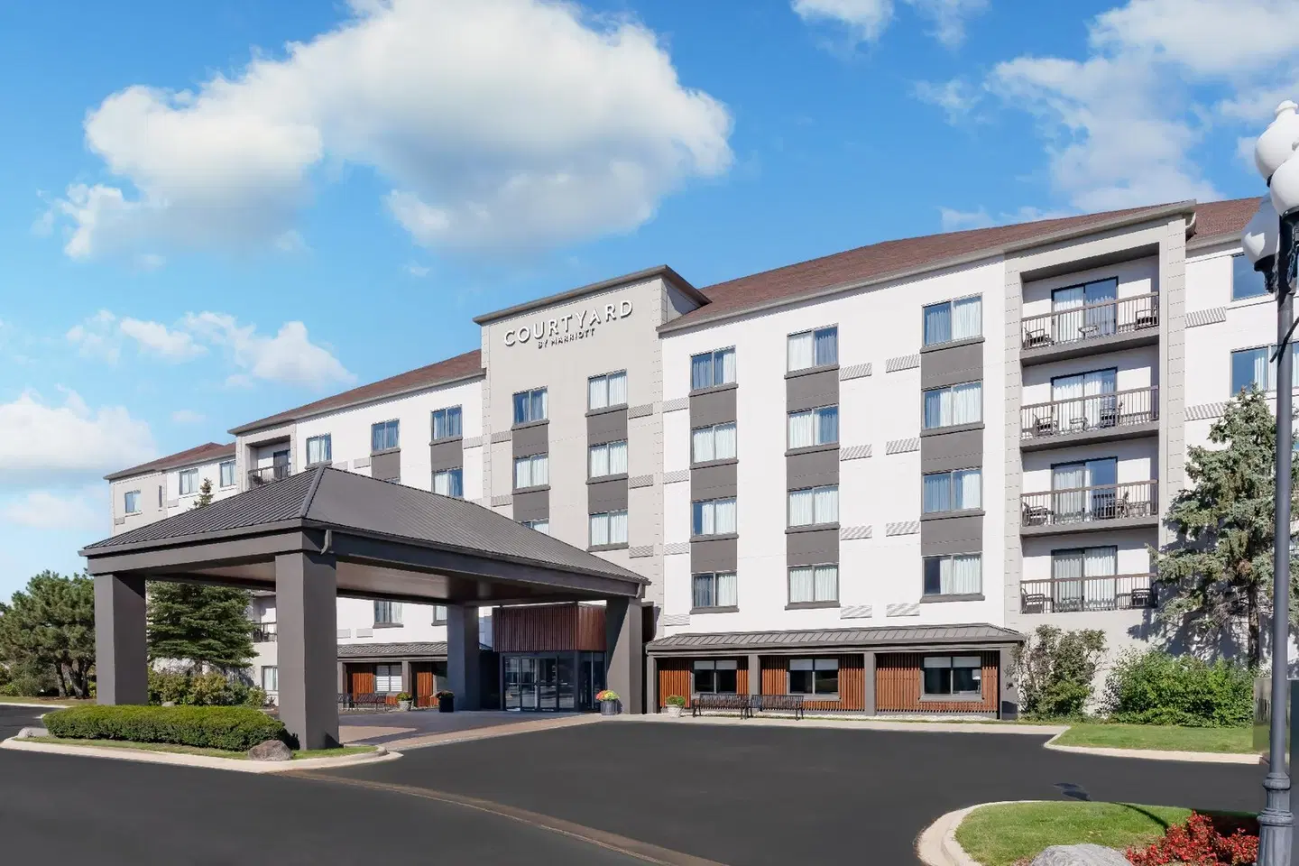 Courtyard by Marriott Chicago Midway Airport EXTERIOR