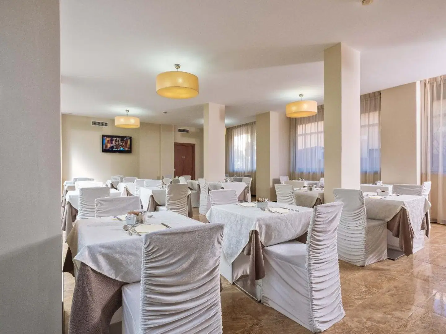 For You Restaurant