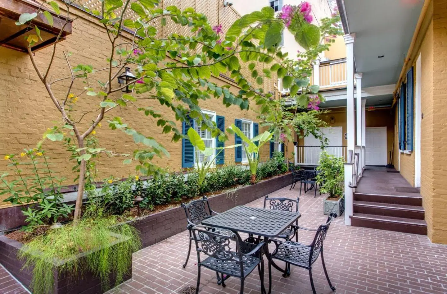 Mazarin Terrasse