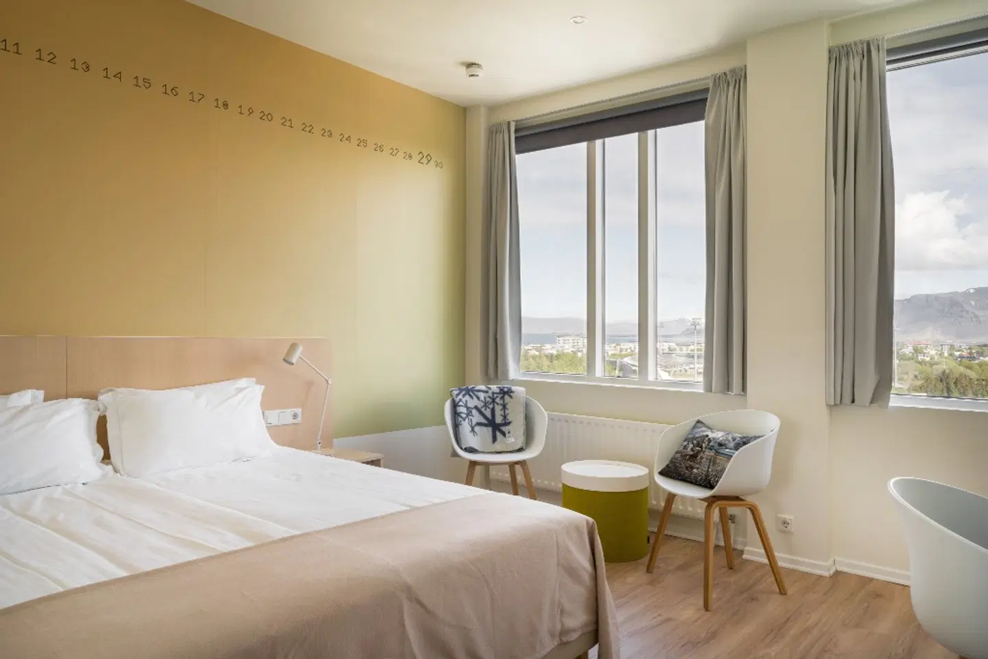 Reykjavik Lights ROOM_EXAMPLE