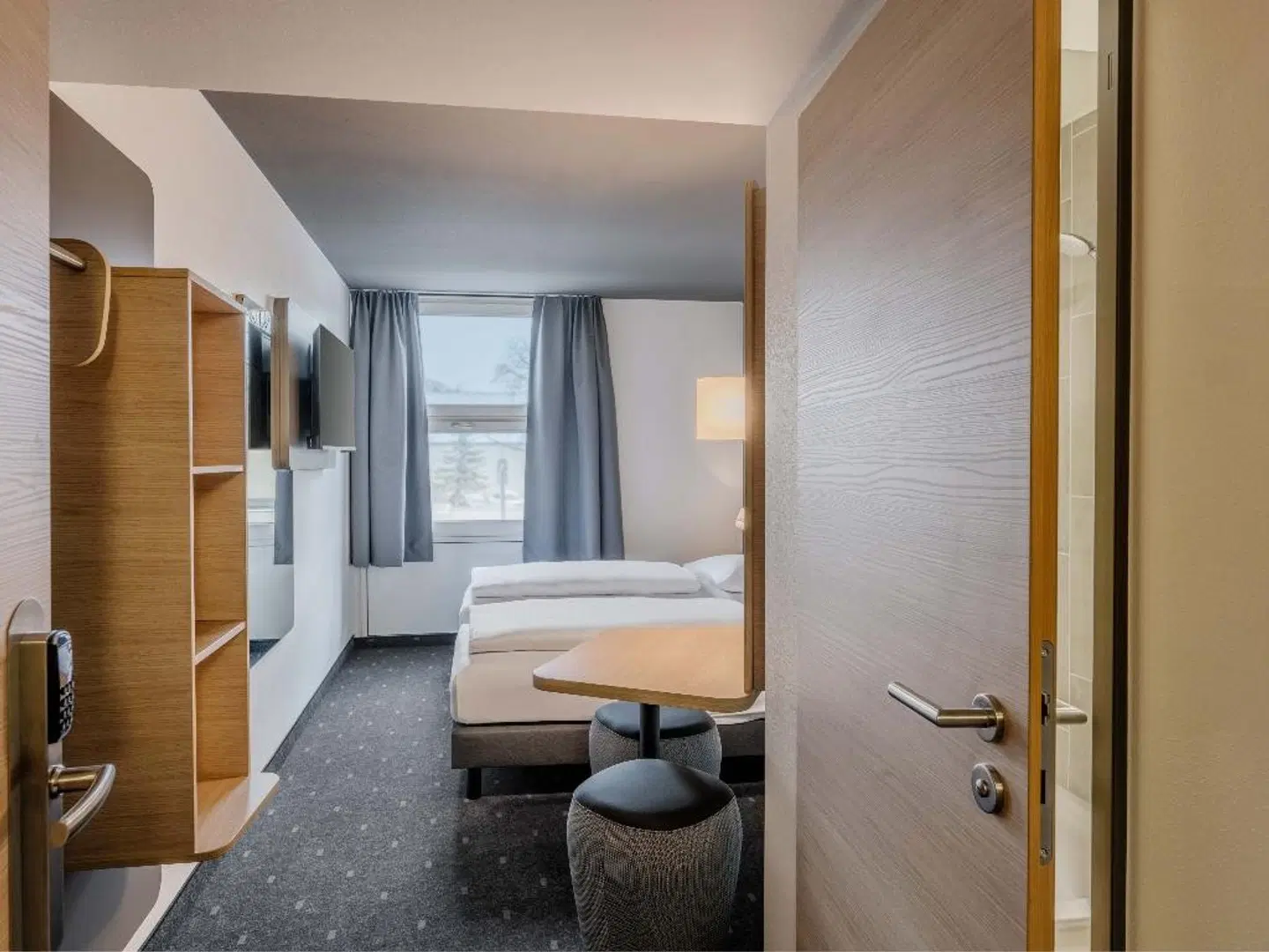 B&B HOTEL München-Schwabing Badezimmer