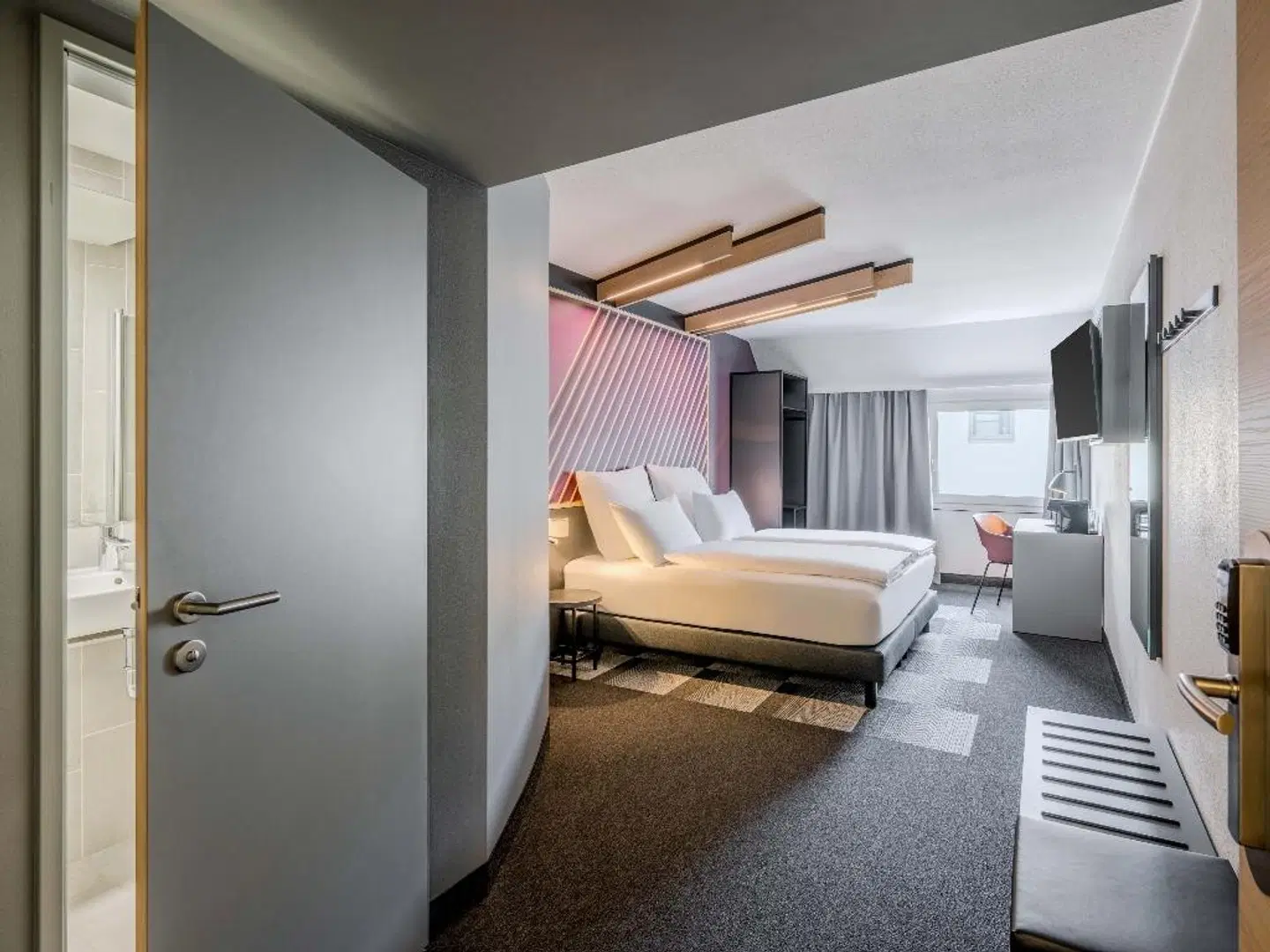 B&B HOTEL München-Schwabing HEALTH_BEAUTY