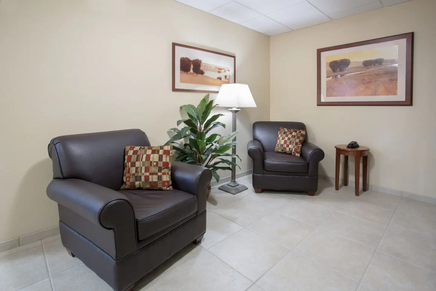 Candlewood Suites Peoria at Grand Prairie by IHG LOUNGE_LOBBY