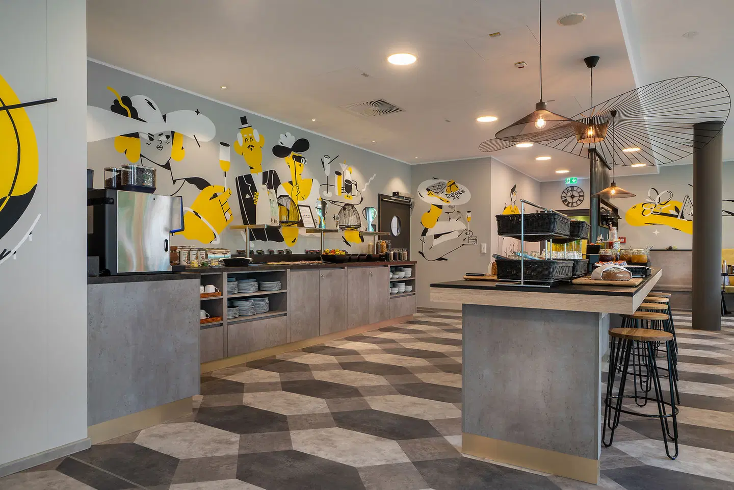 Holiday Inn - the niu, Fury Aschheim Messe LOUNGE_LOBBY