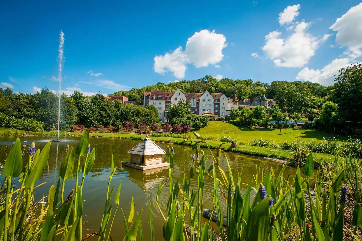 DoubleTree by Hilton Bristol Cadbury House LANDSCAPE
