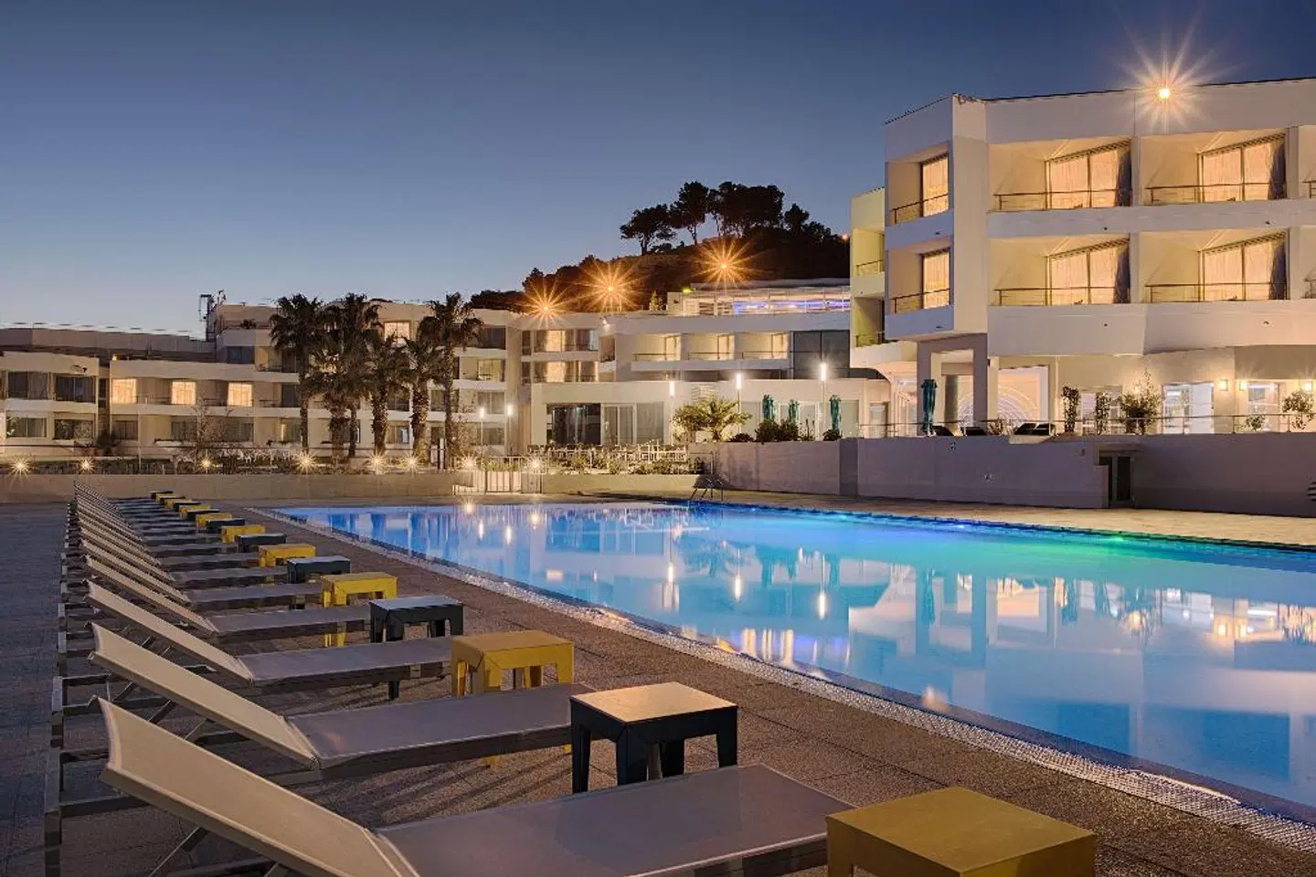 nhow Marseille OUTDOOR_POOL