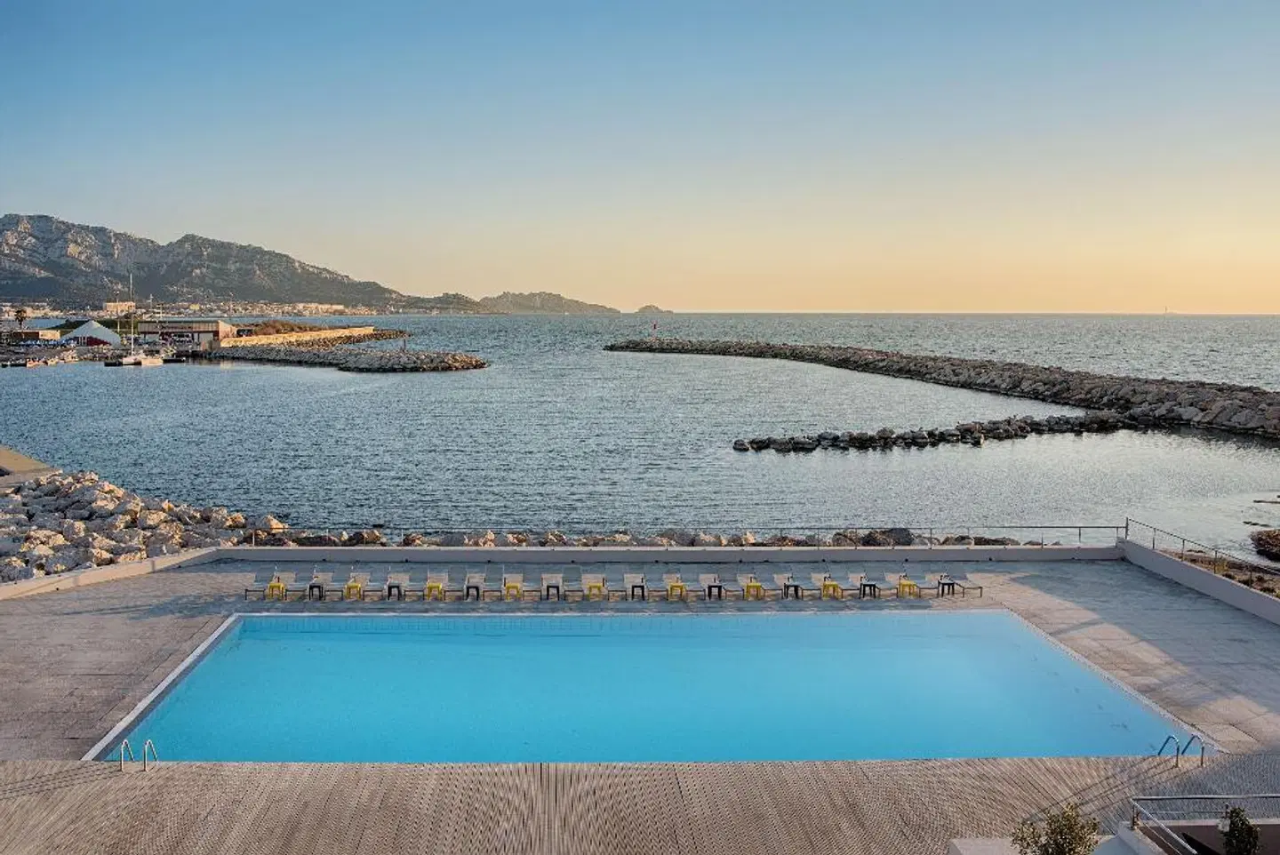 nhow Marseille OUTDOOR_POOL
