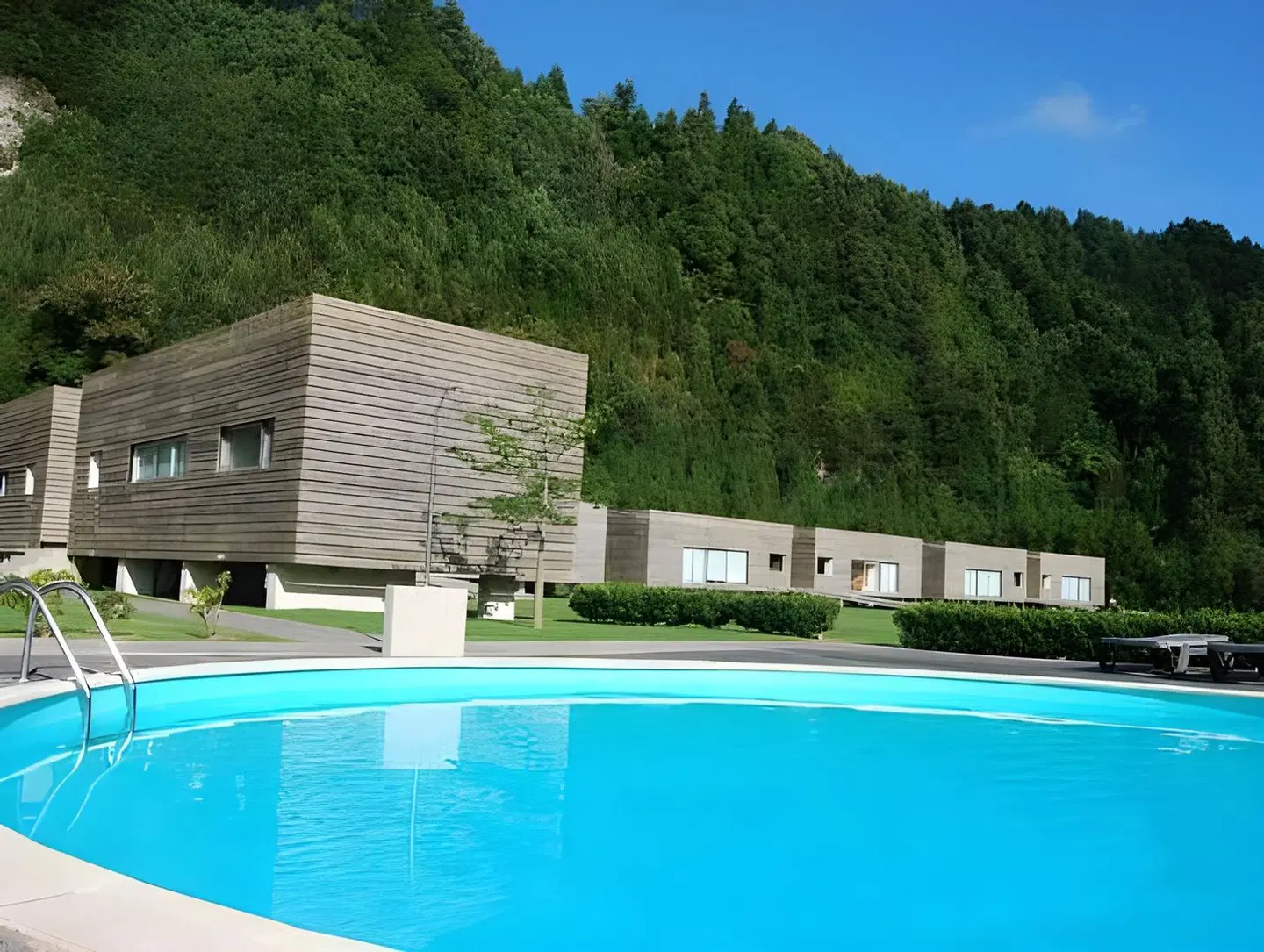 Furnas Lake Villas OUTDOOR_POOL