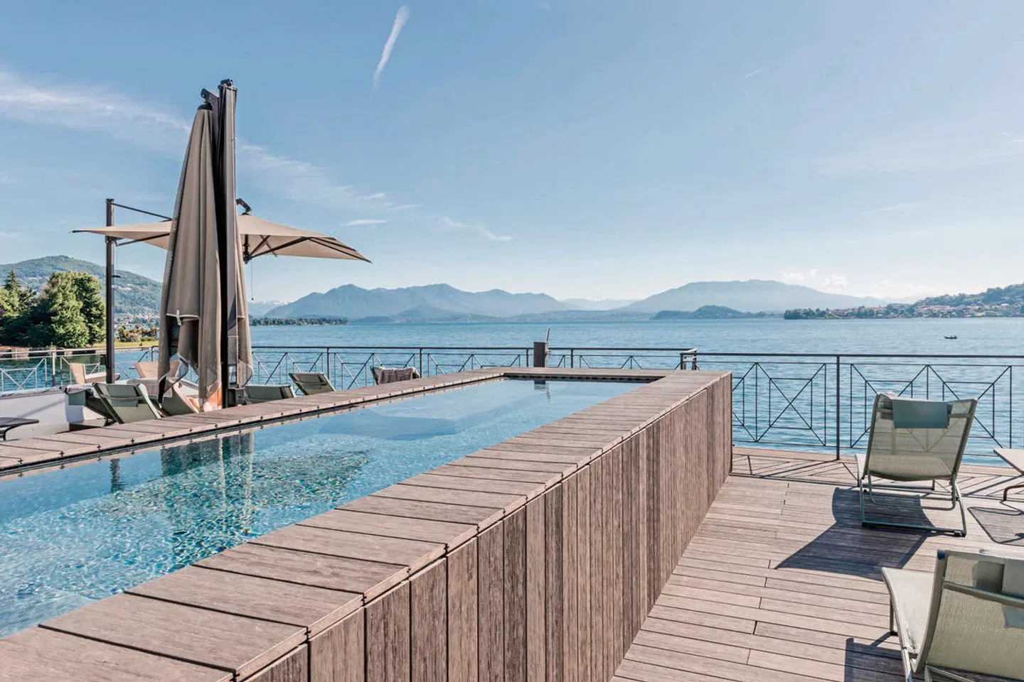 Bel Sit OUTDOOR_POOL