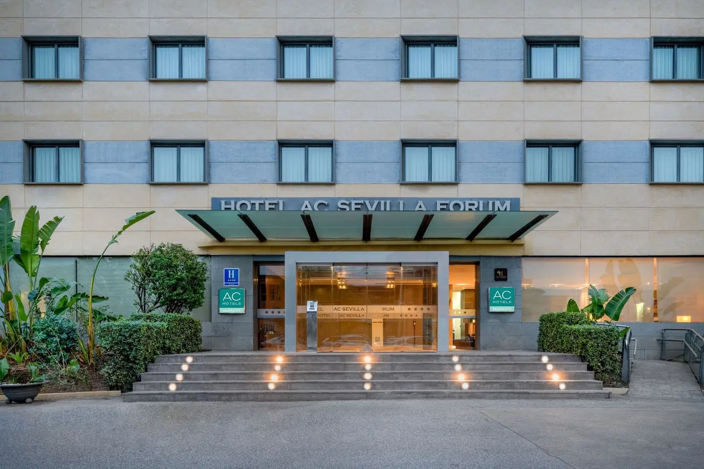 AC Hotel by Marriott Sevilla Fórum EXTERIOR