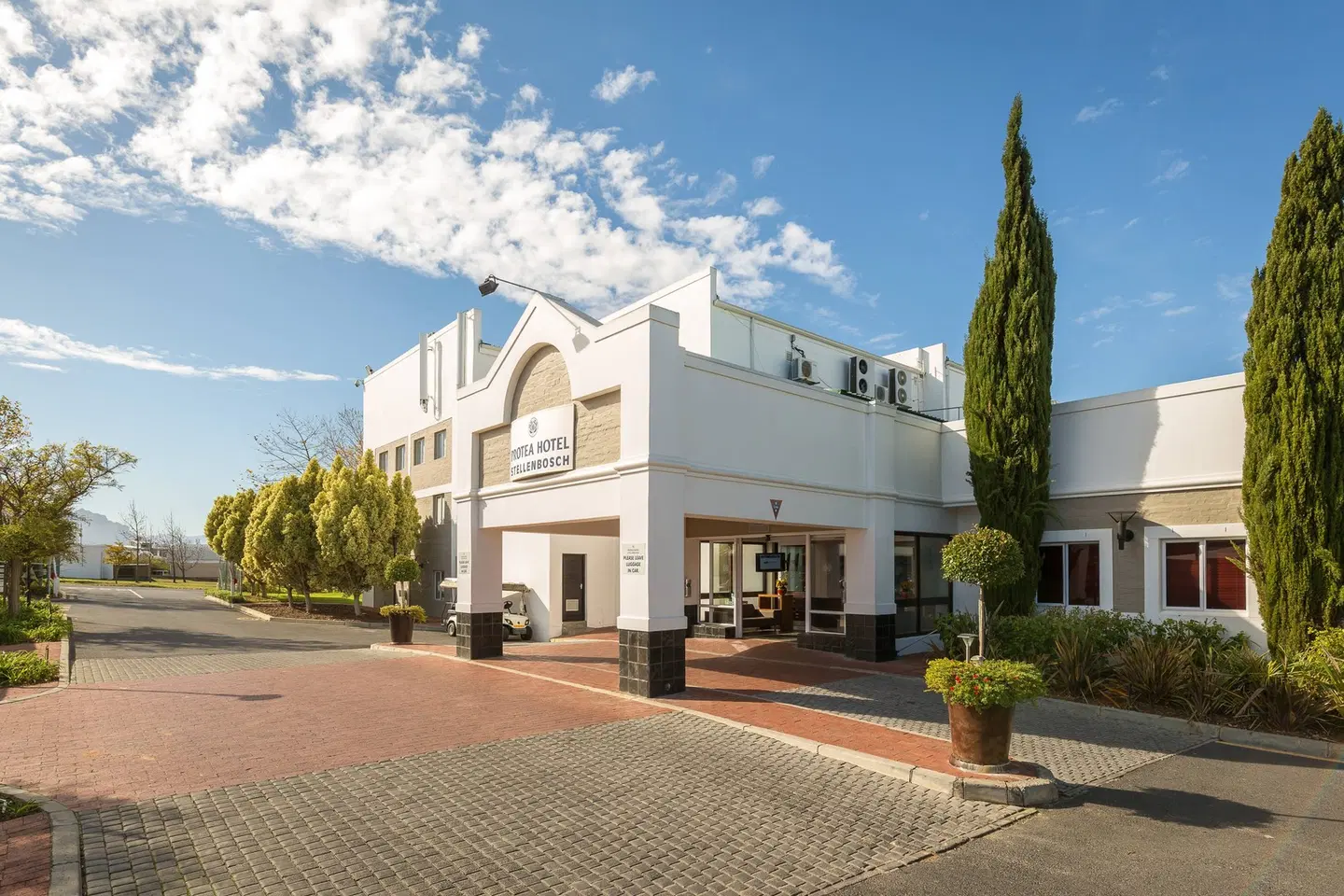 Protea Hotel by Marriott Stellenbosch and Conference Centre EXTERIOR