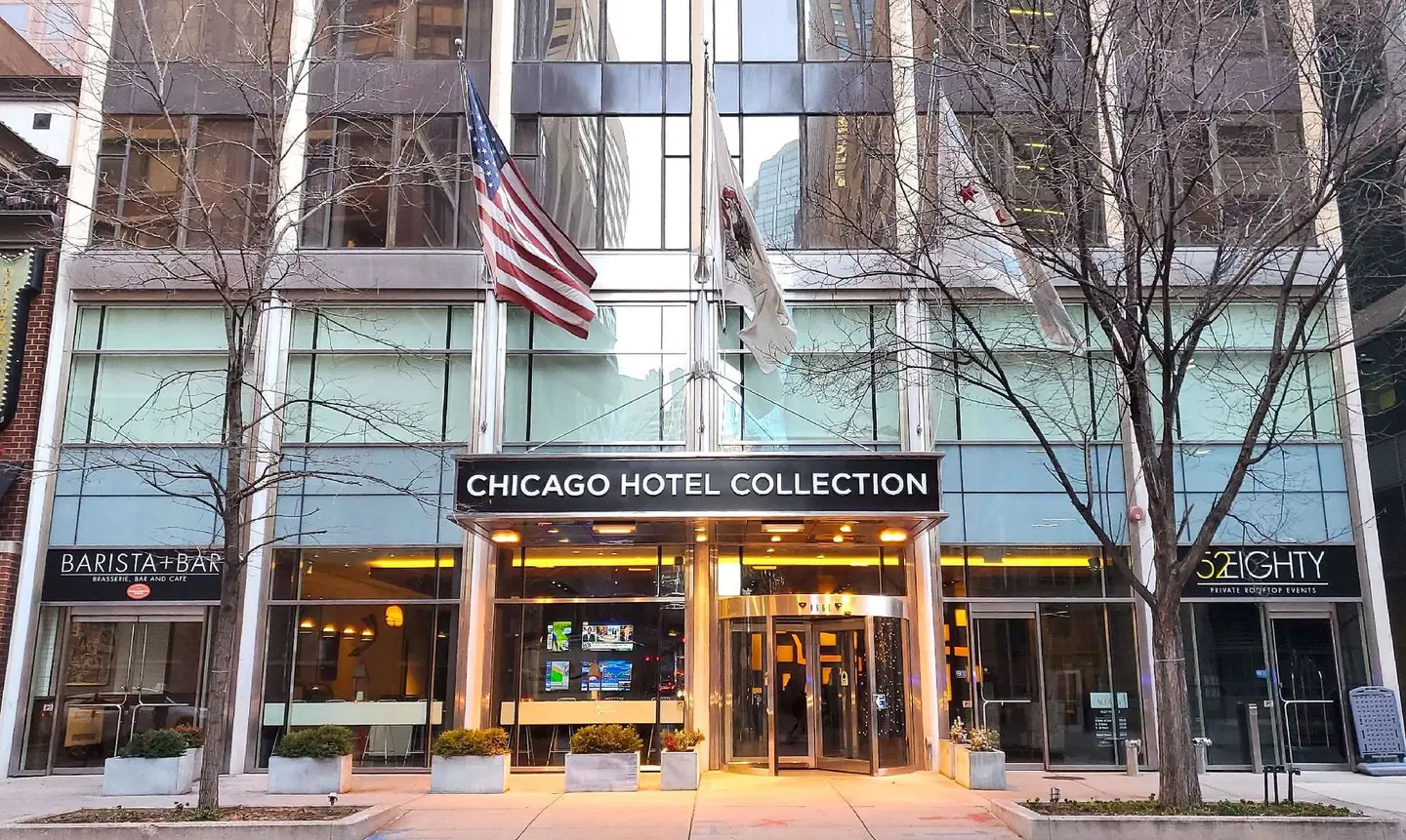The Chicago Hotel Collection - Magnificent Mile Hotel & Suites EXTERIOR