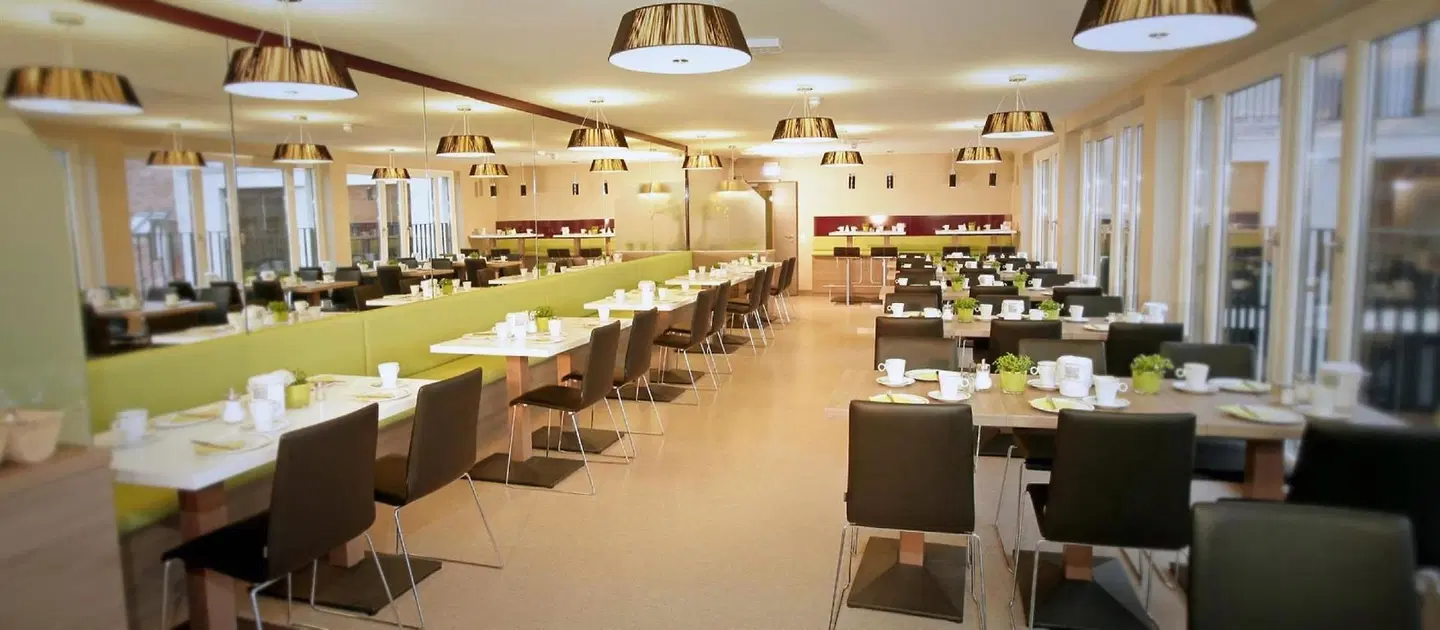 Hotel Demas City Bar