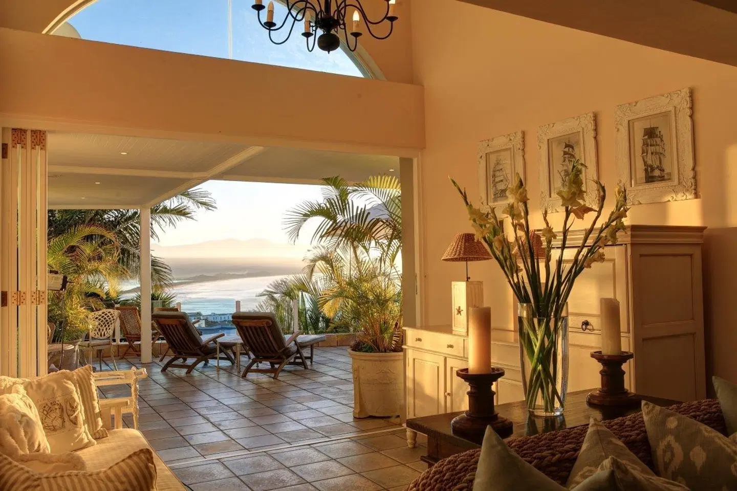 Ocean Watch Guest House Terrasse
