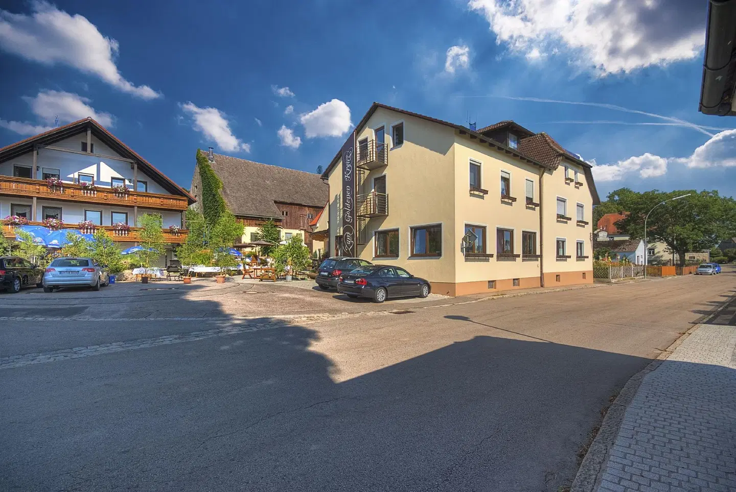 Goldenes Kreuz EXTERIOR