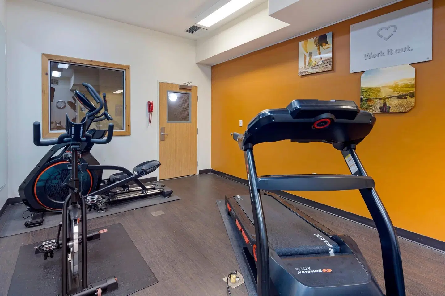 Comfort Suites Anchorage International Airport SPORTS_AND_LEISURE