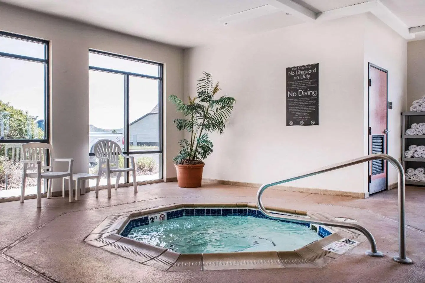 Comfort Inn & Suites HEALTH_BEAUTY