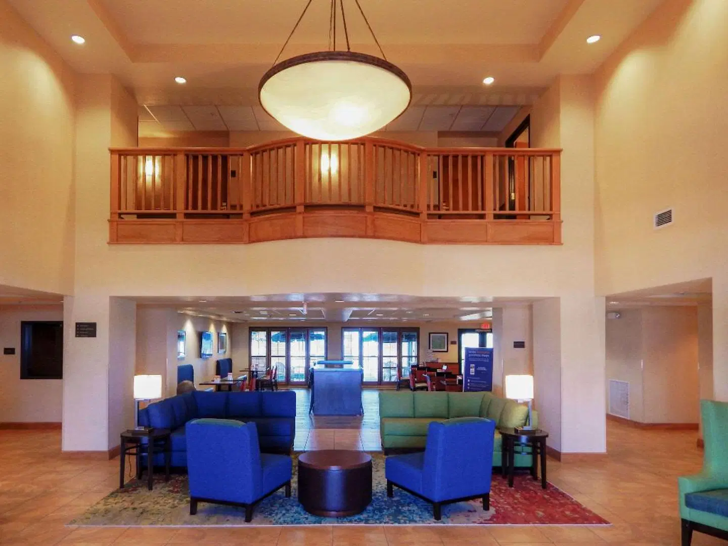 Comfort Inn & Suites Bar