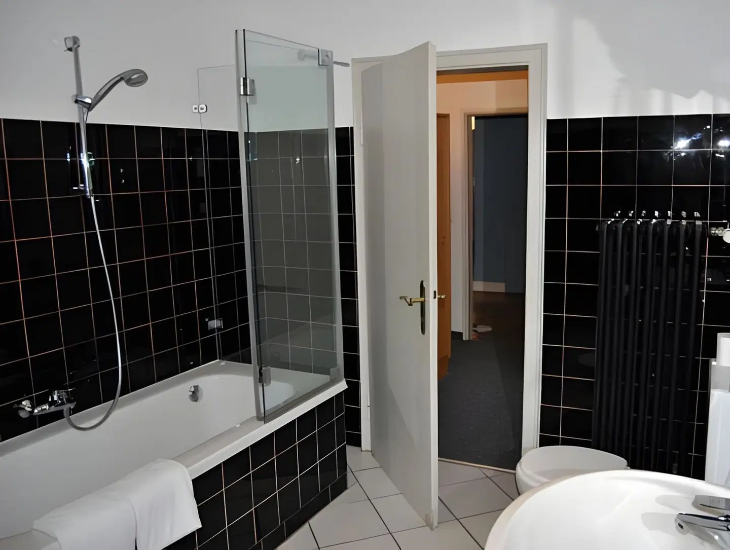 Lodner Hotel Drei Mohren Badezimmer