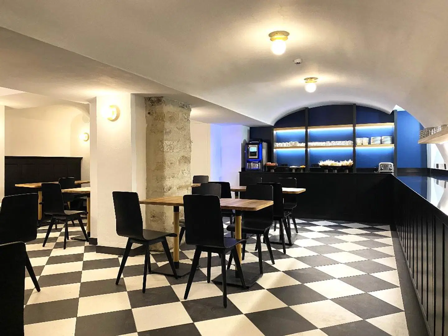 New Hotel Lafayette Bar