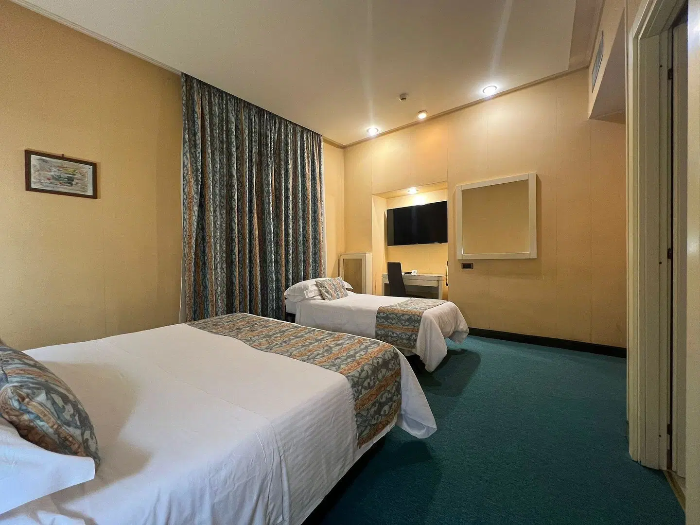 Patria ROOM_EXAMPLE