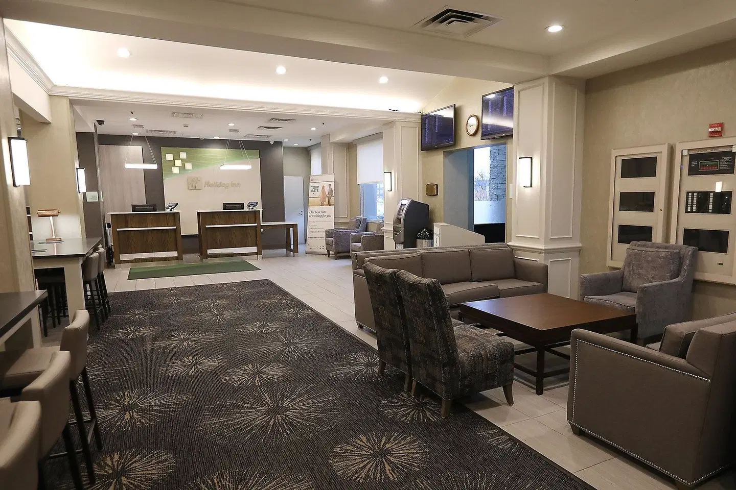 Holiday Inn O'Hare Area LOUNGE_LOBBY