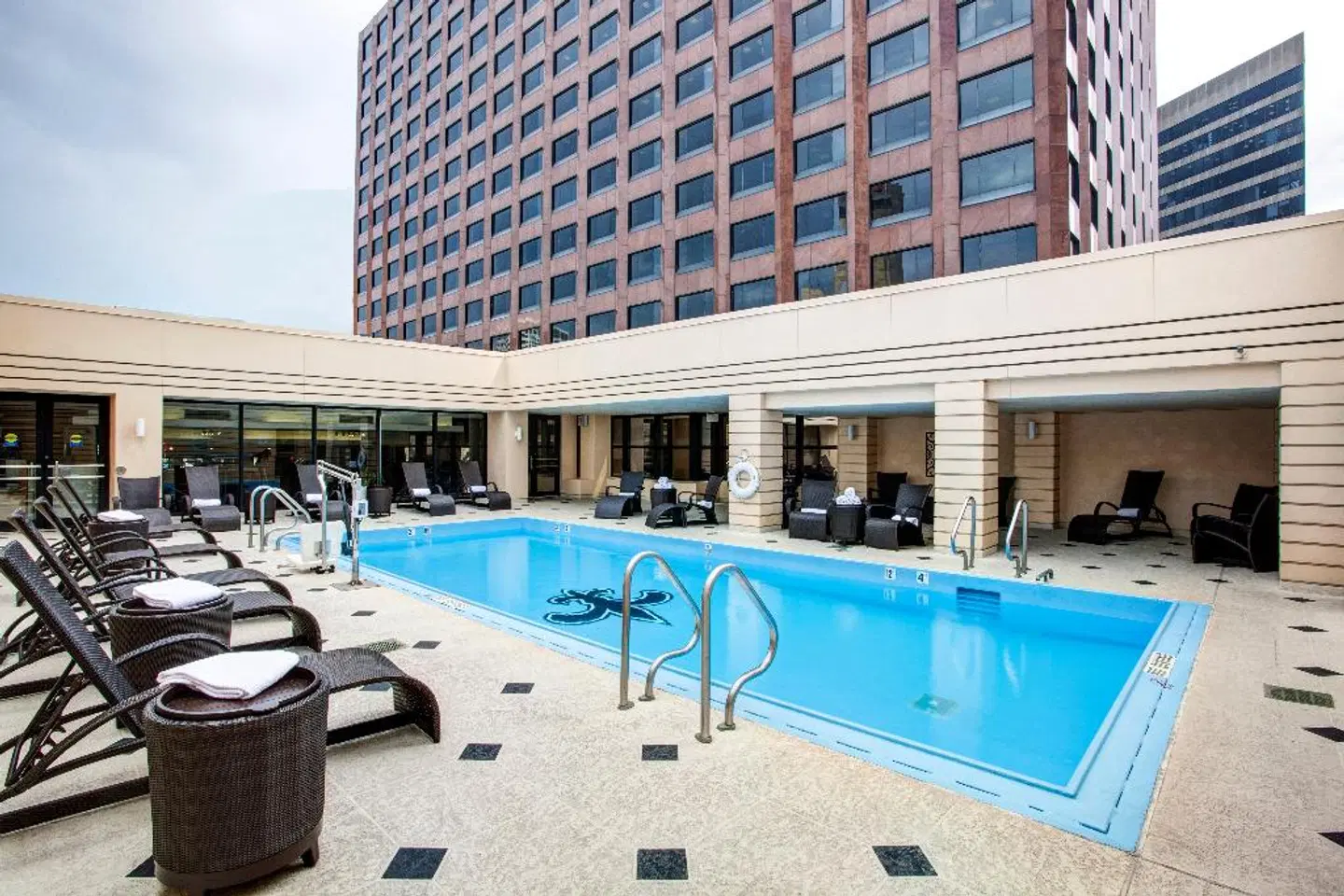 InterContinental New Orleans by IHG OUTDOOR_POOL