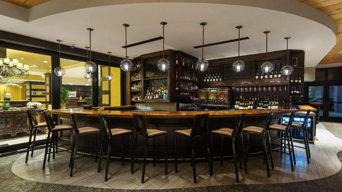 InterContinental New Orleans by IHG Bar
