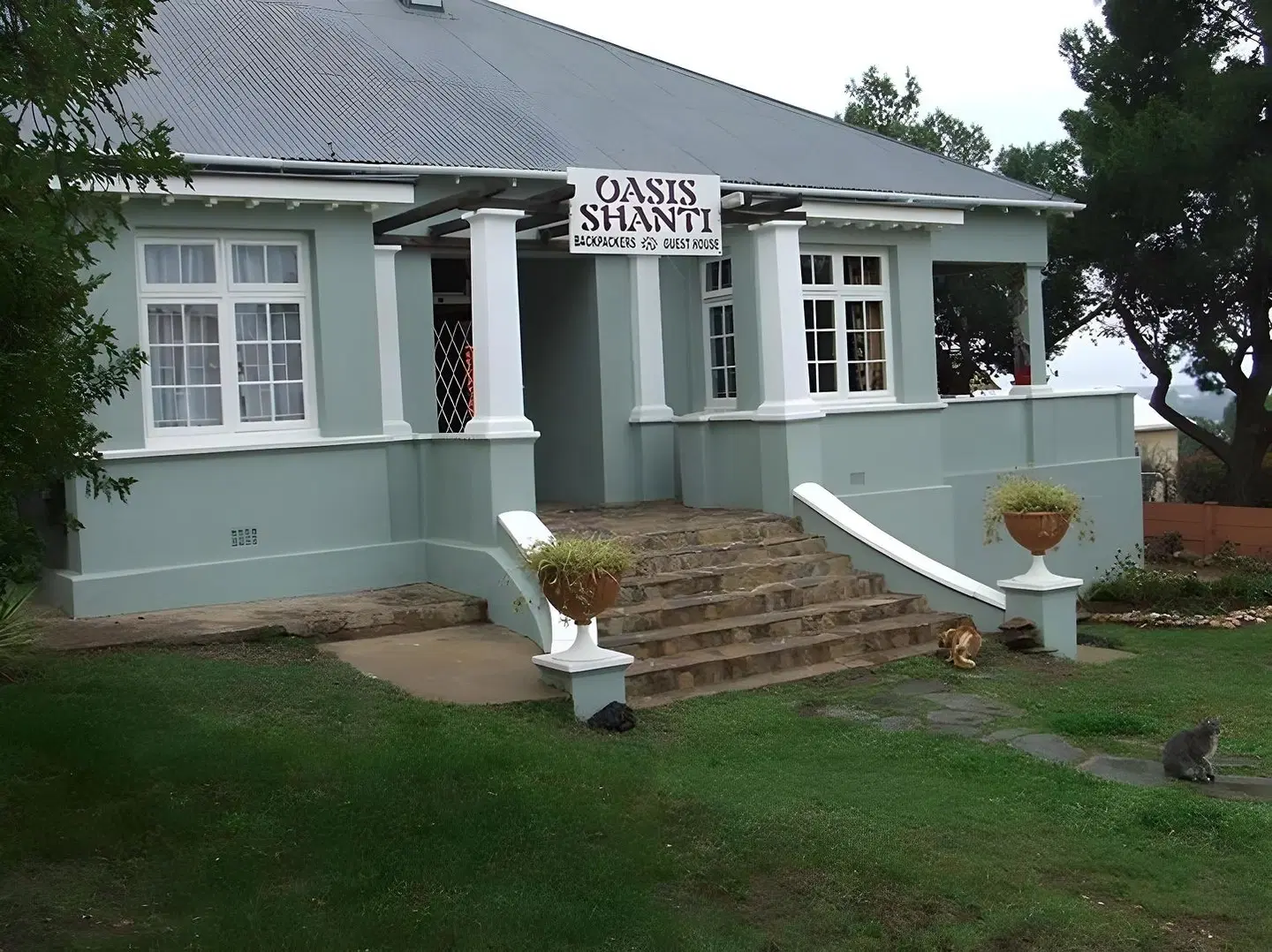 Oasis Shanti Backpackers EXTERIOR