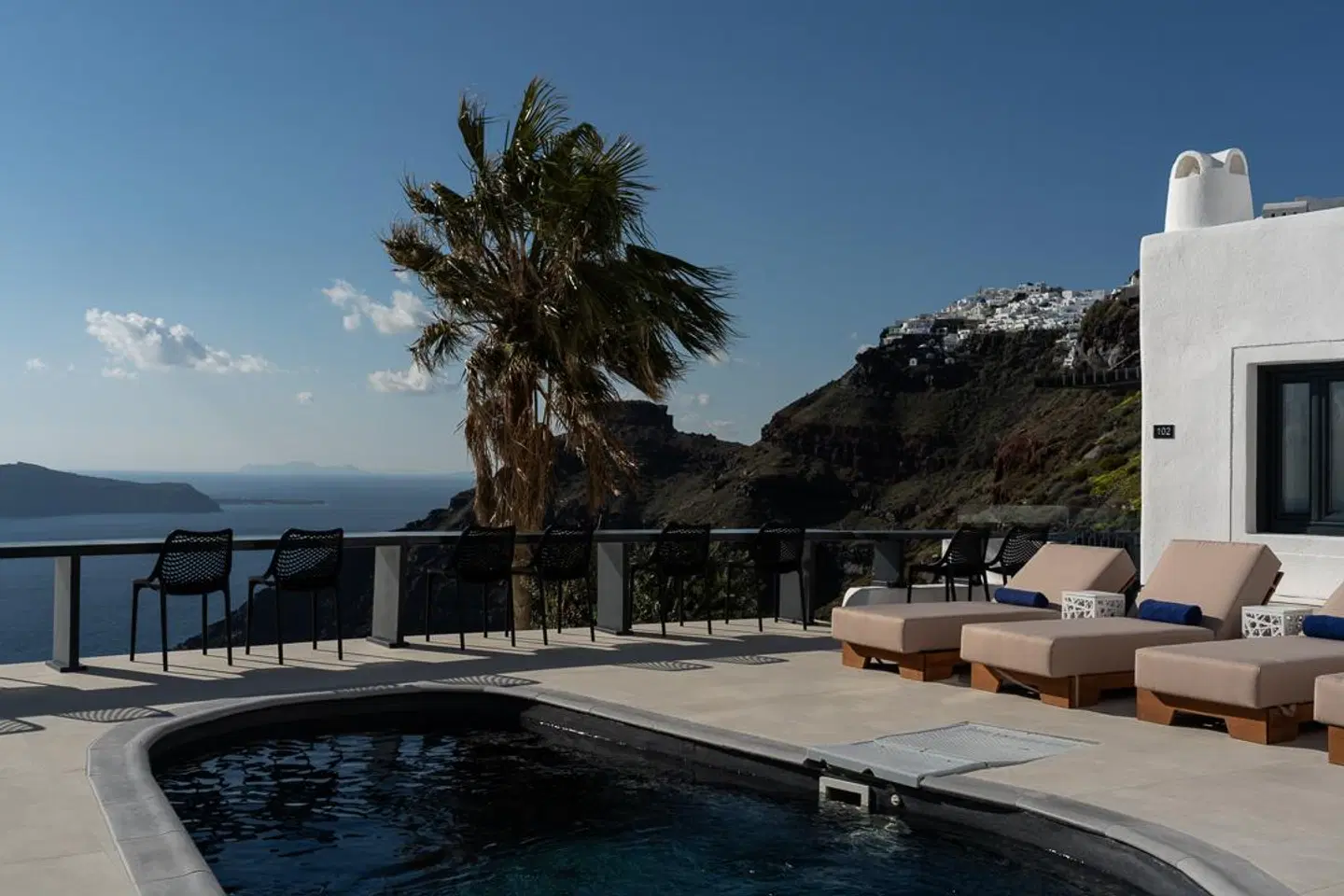 Mill Houses Elegant Suites OUTDOOR_POOL