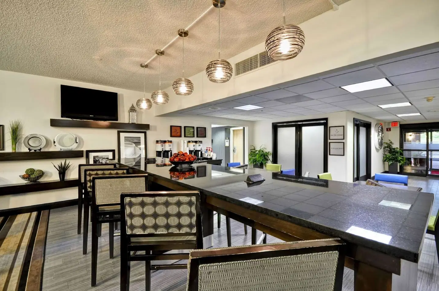 Hampton Inn Austin-North @ I-35 & Hwy 183 Bar