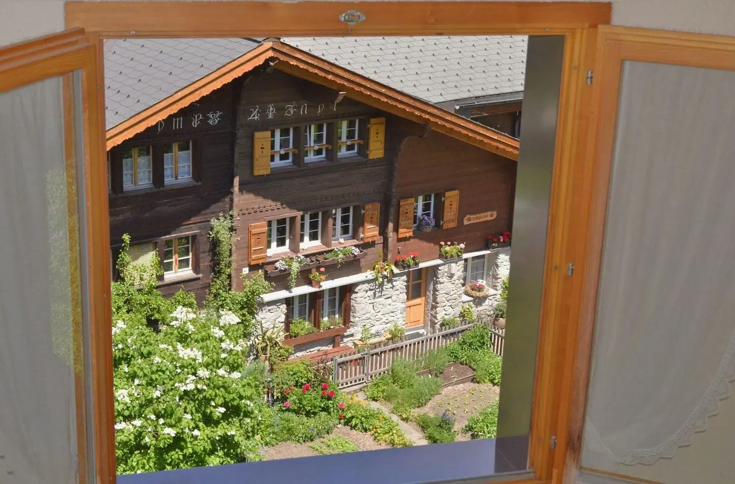 Hotel Edelweiss EXTERIOR