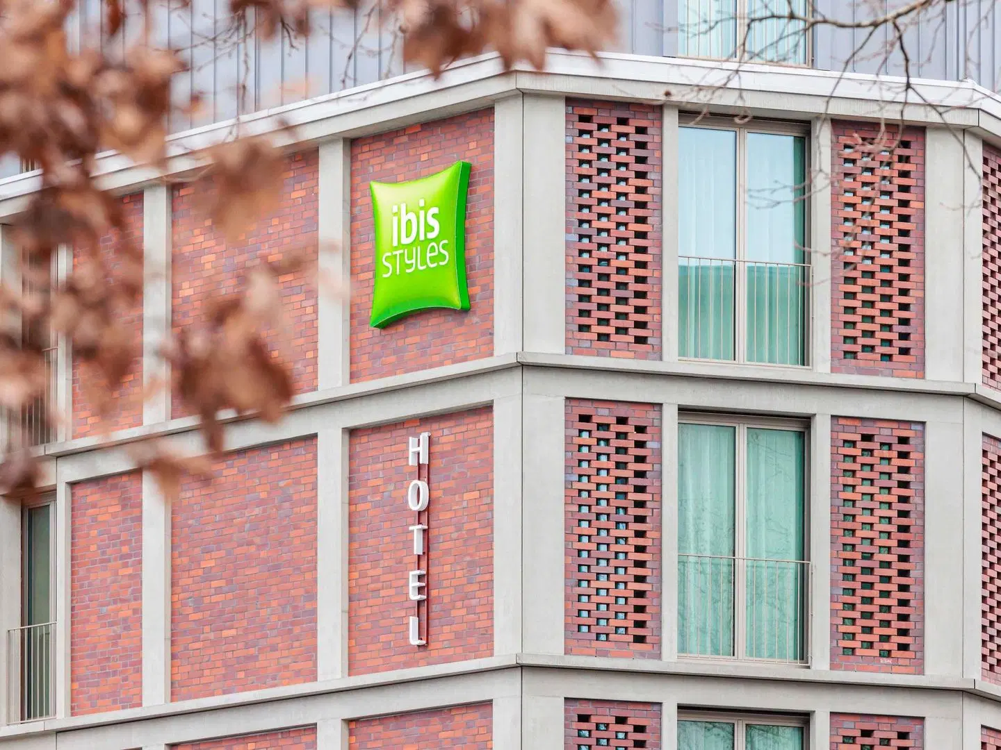 ibis Styles Bern City EXTERIOR