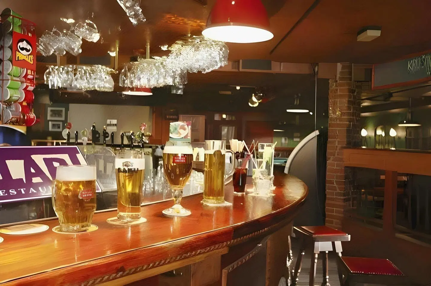 City Hotel Bar