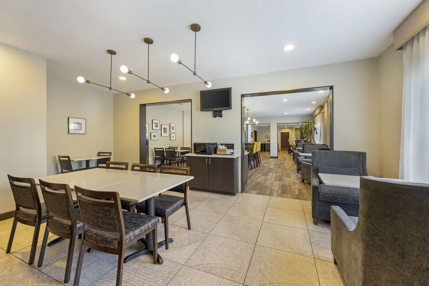 Best Western Plus Nashville Airport Hotel LOUNGE_LOBBY