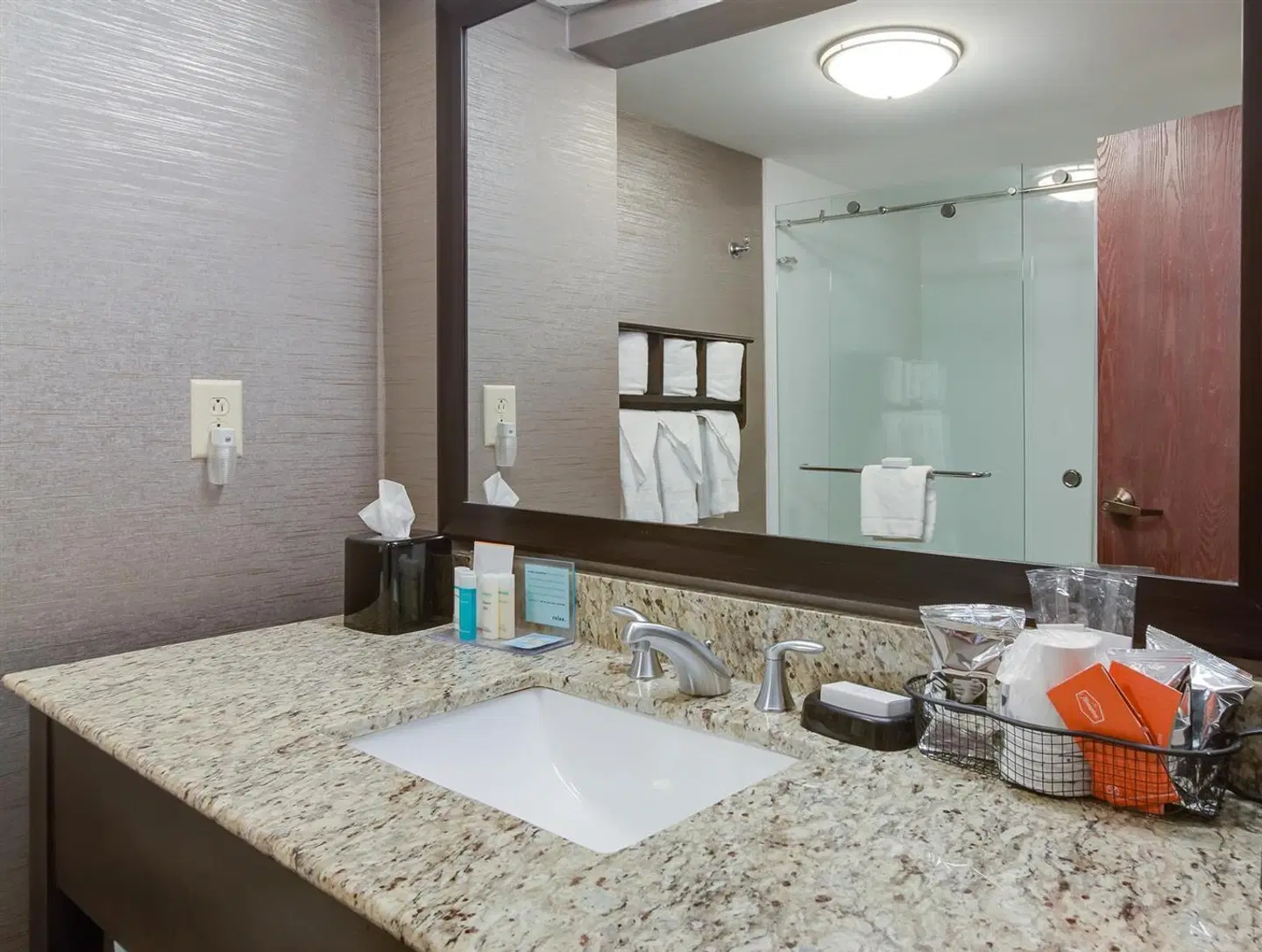 Hampton Inn Bellevue / Nashville-I-40 West ROOM_EXAMPLE