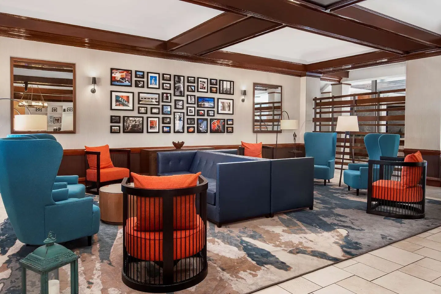 Embassy Suites by Hilton Nashville Airport Bar