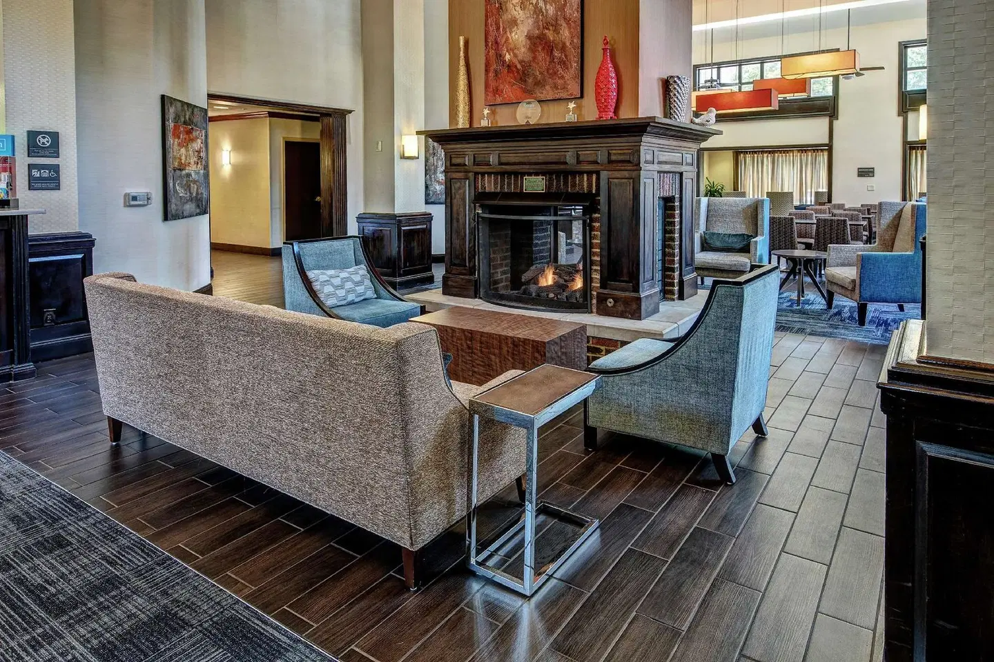 Hampton Inn & Suites Nashville-Vanderbilt-Elliston Place LOUNGE_LOBBY