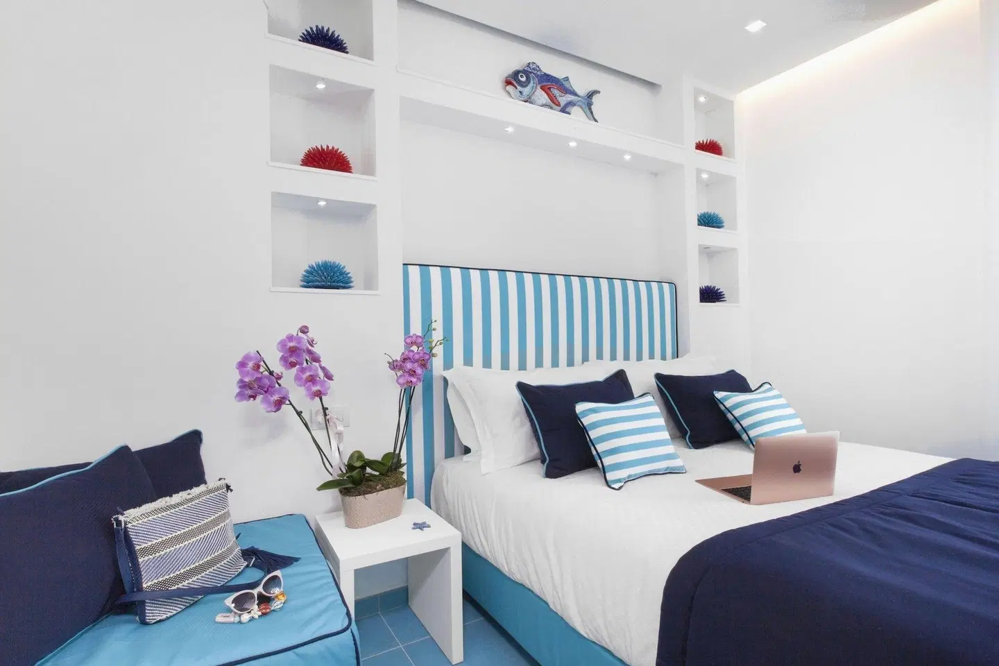 Sersale Suites ROOM_EXAMPLE