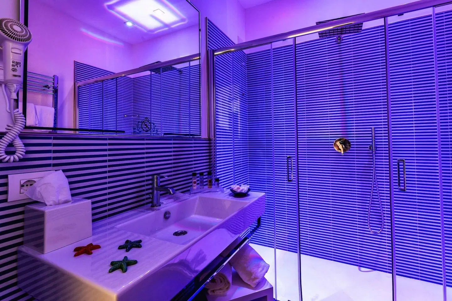 Sersale Suites Badezimmer