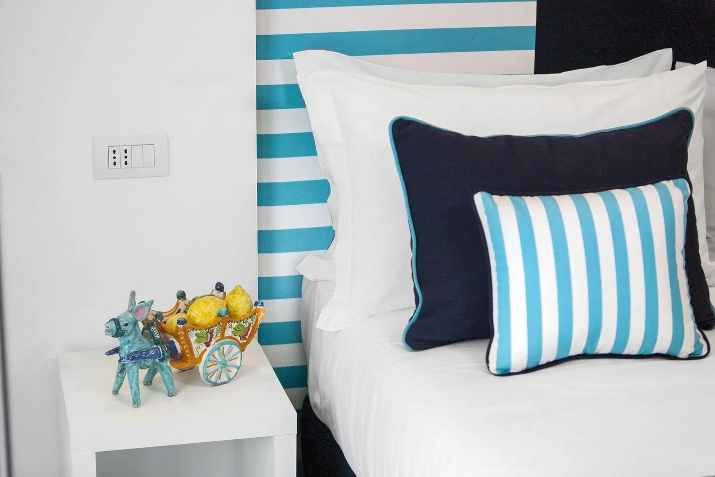Sersale Suites ROOM_EXAMPLE