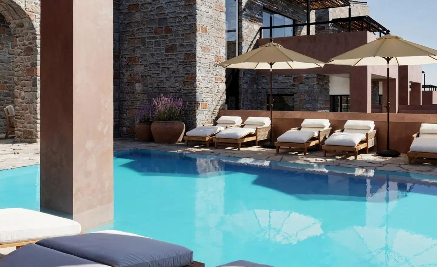Volta Seaside Boutique Hotel OUTDOOR_POOL