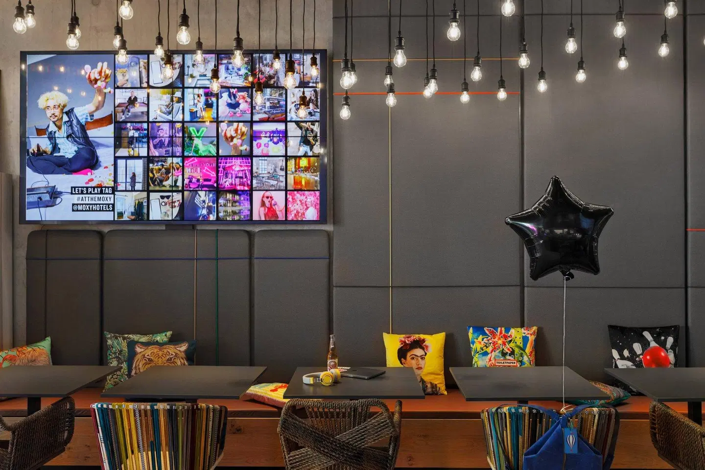 Moxy Bern Expo Bar