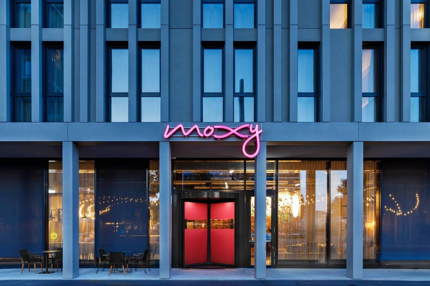 Moxy Bern Expo EXTERIOR